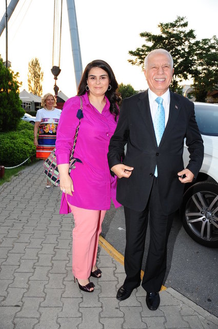 AYŞEGÜL TOPAL, ERMAN TUNCER 