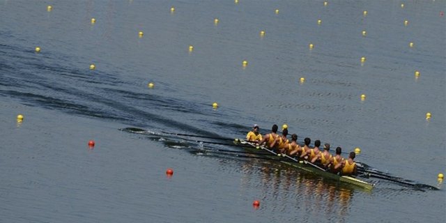 Kürek egzersizleri kardiyo hareketleri olarak oturduğunuz yerden yapabileceğiniz sıra dışı faydaları olan bir egzersiz türüdür