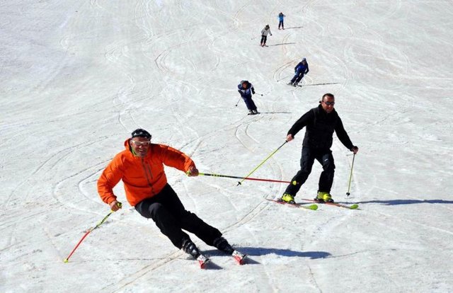Kayak yapan kişiler de 70 kiloluk birisi için örnek verirsek, 350 kaloriyi 30 dakikada yakarlar