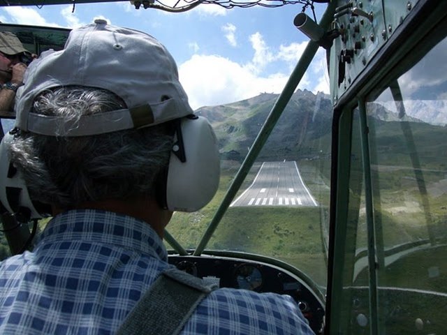 Avrupa'nın en yüksek sıra dağları olan Alpler, Courchevel ve Chamonix bölgesinde zirveye ulaşıyor.