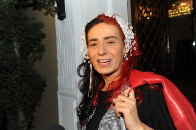 "Sadece Hitler'i karıştırdığım için pişmanım çünkü o da günümüzde zulüm yapan Yahudilerle aynı, hiçbir farkları yok."