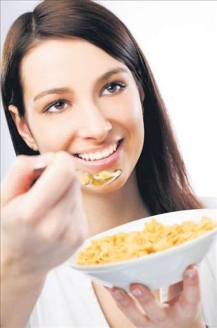 Lif normal bağırsak hareketlerini teşvik ederken, divertiküler hastalığı dahil olmak üzere diğer bağırsak sorunlarını önlemeye yardımcı olur