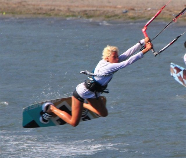 Ardından 4 yıldır Bodrum'da yaşadığını söyleyen Öztürk, "Ben artık Bodrumluyum" dedi.