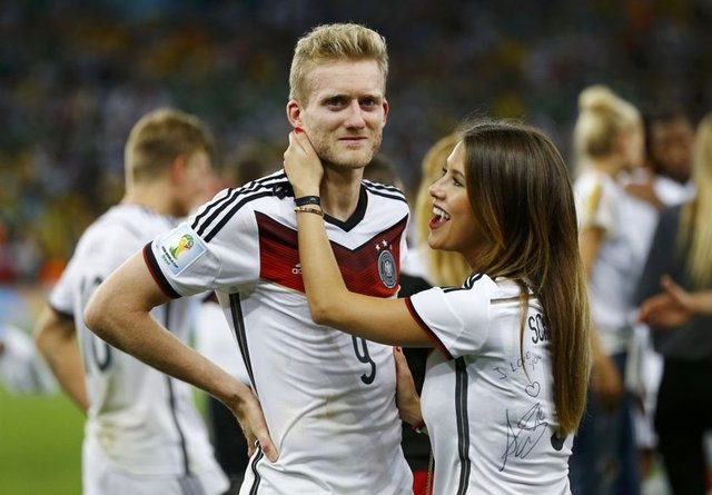 Andre Schuerrle - Montana Yorke