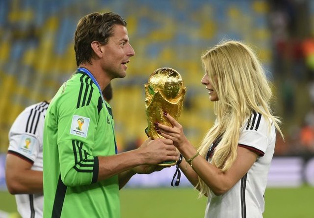 Roman Weidenfeller - Lisa Rossenbach