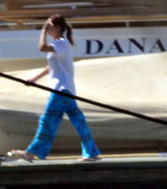 Muğla'nın Bodrum İlçesi'nden Gökova Körfezi ve Yunanistan'a ait Sömbeki (Simi) ve Rodos adalarını kapsayan iki haftalık mavi yolculuğa çıkan işadamı Reza Zarrab ve eşi Ebru Gündeş, geçtiğimiz günlerde ilçeye dönmüştü