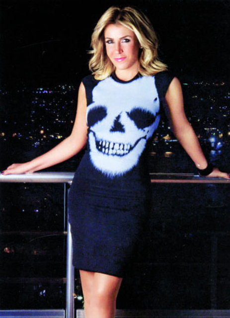 Büyük üzüntü yaşayan Ilıcalı taburcu edildikten sonra Bodrum'daki evine kapandı.