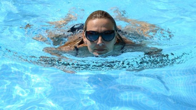 Doktorunuz aksini önermedikçe vajinanın içini yıkamaya yönelik üretilen hijyen ürünlerini kullanmayın.