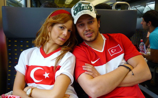 Bu yüzden yaşamalıyız, çok sevmeliyiz , affetmeliyiz ve herzaman elimizden gelenin en iyisini yapmalıyız.