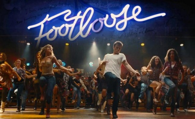 83. Footloose filminin soundtrack'ini dinleyerek ilk dört şarkı boyunca danset