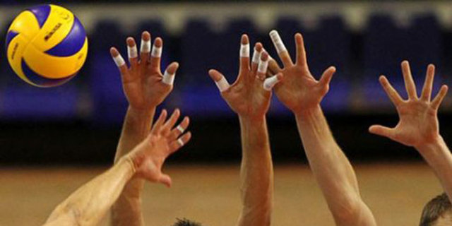 10. 13 dakika voleybol oyna
