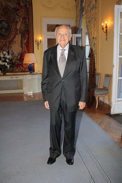 JAK KAMHİ