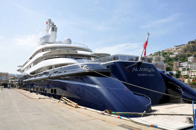 Katar Emiri Şeyh Hamid Bin Halife Al Thani'nin yatı Al Mirqab