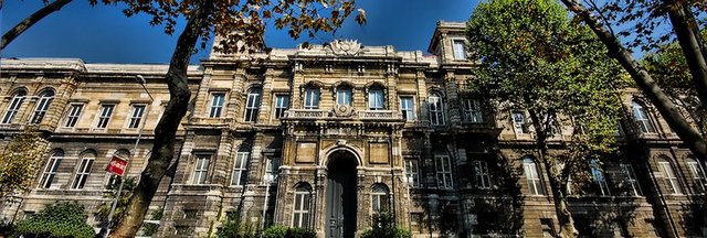 HOLDİNG CEO'LARI MÜHENDİS KÖKENLİ