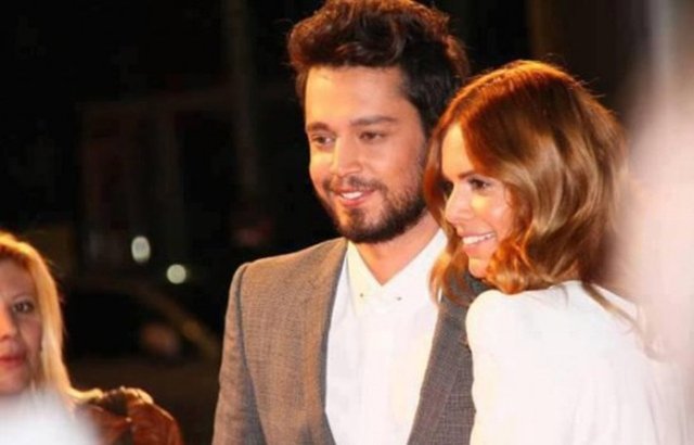 En son "Şehzadeler tüm Çeşme'yi kılıçtan geçirdi" cümlesini duydum, hatta herkes böyle söylüyor ve gülüyor.