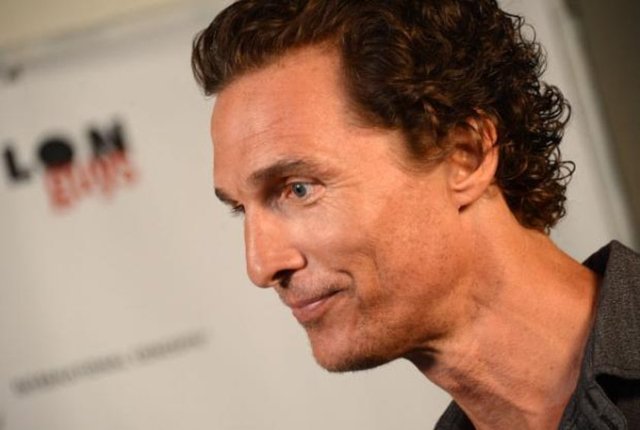 Hollywood'un en atletik adamlarından Matthew McConaughey de koku giderici kullanmıyor.
