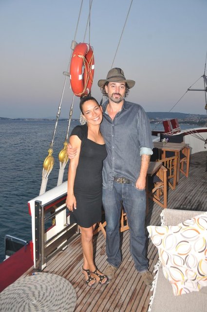 MELİS ÖNDEROĞLU, CHRISTOPHER MAXWELL