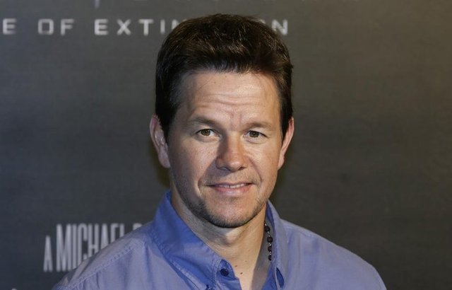 Mark Wahlberg 32 milyon dolar