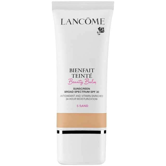 Lancome Bienfait Teinte BB krem, en başarılı BB kremlerden biri. Cildi nemlendiriyor, koruyor ve kusursuz bir cilt tonuna kavuşturuyor. Ayrıca SPF 30 özelliği sayesinde güneşe karşı üstün koruma sağlıyor.