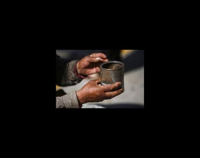 DİLENCİLER - Dilenciler genelde ya yaşlıdır ya da hamiledir. Onlara yardım etmek istersiniz. Bu kötü bir şey değil. Ancak dilenciler olduğu yerlerde birçok kapkaççı da gözetlemededir. BÜTÜN DÜNYA