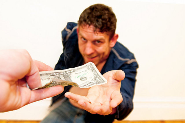 Şehir şehir dolandırıcılık taktikleri! Justtheflight.co.uk turistlerin hangi ülkede hangi yöntemlerle dolandırıldığını gösteren bir liste hazırladı. Listede İstanbul da mevcut...