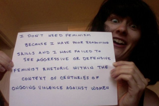 "Feminizme ihtiyacım yok çünkü sebep bulma konusunda iyi değilim ve yıllardır kadınların saldırı altında olduğu inancına katılmıyorum"
