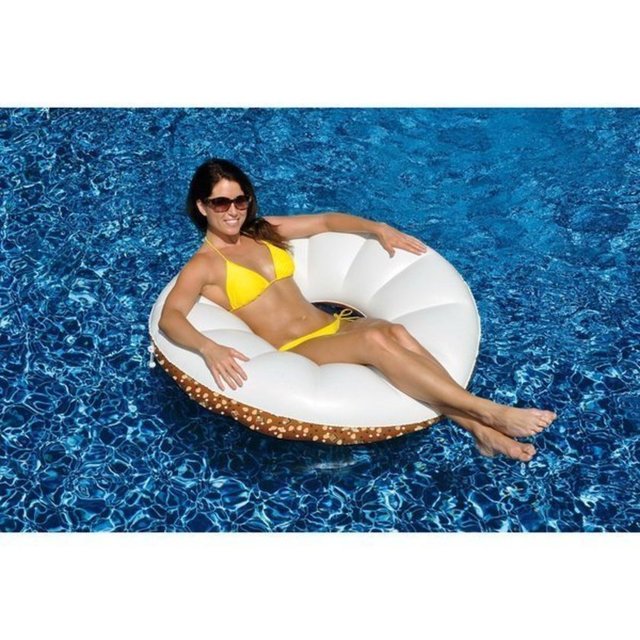 Bir tarafı pişmiş diğer tarafı güneşle pişecek olan simit!   -