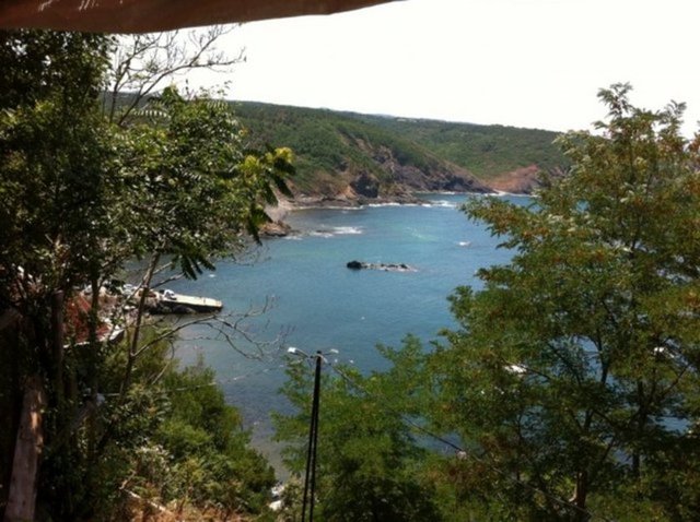 ANADOLU FENERİ - Anadolu Feneri İstanbul'a yarım saat uzaklıkta Karadeniz'in hırçın dalgalarının eskitemediği küçük bir köy