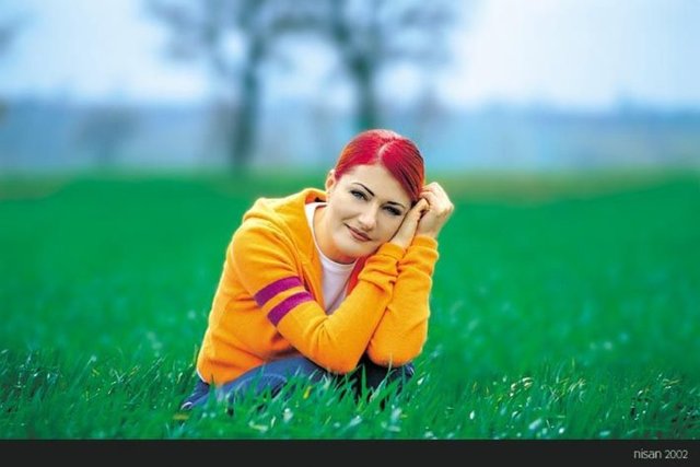 Galatasaray Lisesi'ni bitiren Erçetin, iyi derecede Fransızca biliyor.