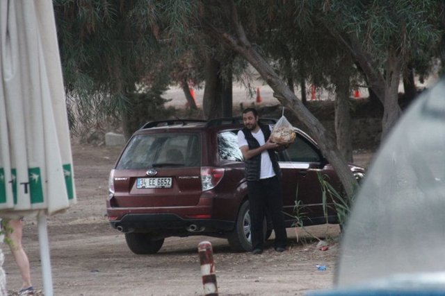 Nejat İşler geçtiğimiz günlerde Bodrum'da böyle görüntülenmişti.