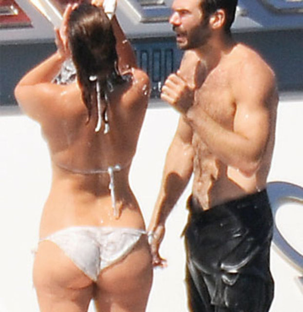 Seben Koçibey ile Mehmet Pisak, Bodrum'a demir attı.