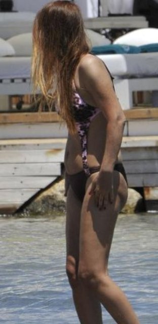 Her ne kadar objektiflerden kaçmaya çalışsa da başarılı olamamaıştı.