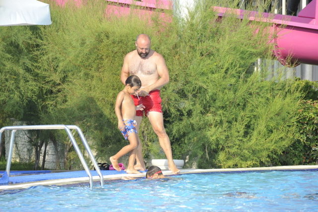 Yunus Emre ÇINAR / HT MAGAZİN - 'Muhteşem Yüzyıl'ın 'Kanuni'si Halit Ergenç, yeni projesi öncesinde Çeşme'de enerji topluyor.