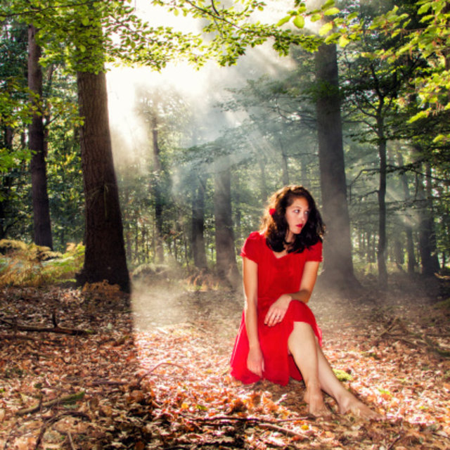 Yüzde 20'si hiç saç kaybetmezken yüzde 25'i arada sırada saç döküyor. Kadınlarda saç dökülmesi belli bir olgunluğa eriştikten sonra her yaşta görülüyor.