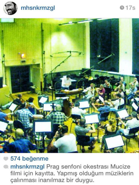 Dünyanın en önemli senfoni orkestralarından biri olan Prag Senfoni Orkestrası, Mahsun Kırmızıgül'ün bestelerini Mucize için çaldı.