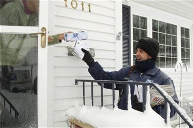 Postacı - Elektronik posta kullanımının artmasıyla postacıların mesleği tehlike altına girdi. Postacı sayısında 2022'ye kadar yüzde 28 düşüş bekleniyor. -