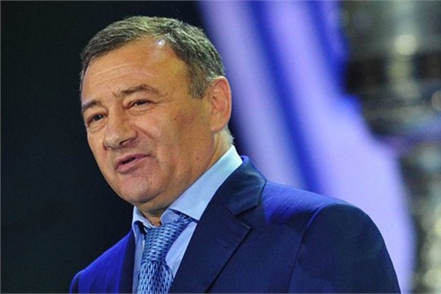 Arkady ve Boris Rotenberg -  - InvestCapitalBank ve SMP Bank yöneticileri -  -