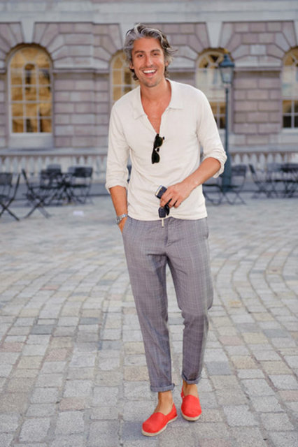 George Lamb son zamanların en iyi giyinen ve en stil sahibi isimlerinden bir diğeri. Trendleri kendi tarzı ve zevki ile kullanma konusunda eline su dökülmez. Şahsen ben kendisinin tarzına bayılıyorum.