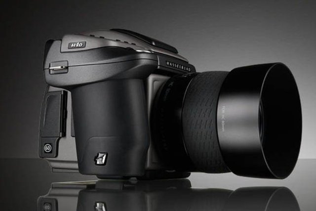 Hasselblad H4D-60 fotoğraf makinesi - 32 bin 995 dolar.