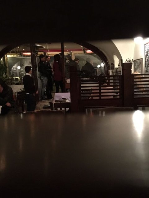 Dalkılıç ve Öztürk, sabaha karşı saat 06.00'da Arnavutköy'deki Bodrum Mantı'da HT MAGAZİN objektiflerine takıldı. Grup, yemeğin ardından Öztürk'e ait araçla mekândan ayrıldı.