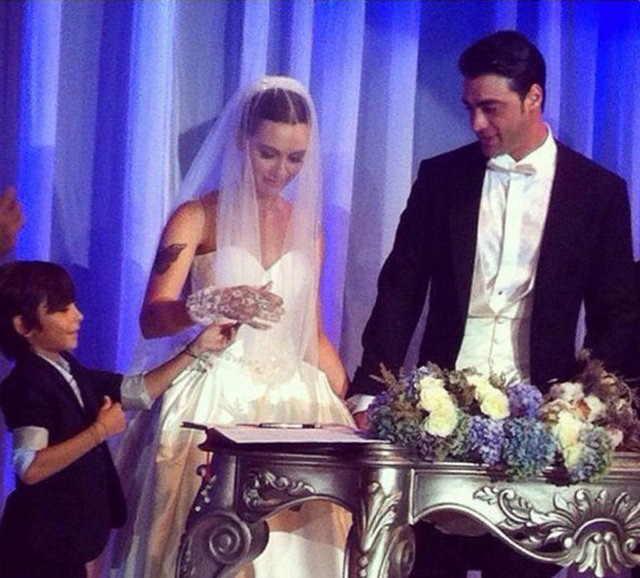 Düğüne sanat dünyasından çok sayıda ünlü isim katıldı.