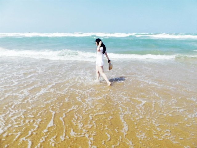 640 kilometrelik sahil bandında her keseye uygun tatil imkanları sunulan Antalya'da gecelik fiyatı 20 liradan başlayıp 45 bin liraya kadar yükseliyor.