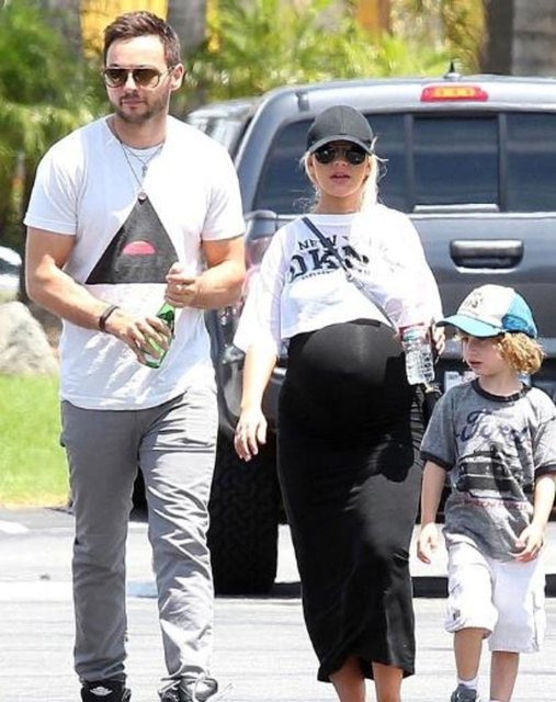 Christina Aguilera'nın boşandığı eşi Jason Bratman ile evliliğinden altı yaşında bir oğlu da bulunuyor.