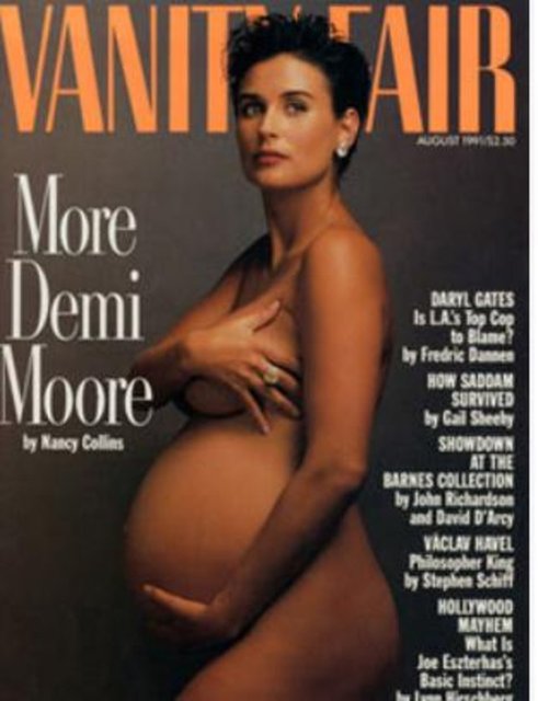 Hamileyken çıplak poz veren ilk ünlü olarak Demi Moore geçti kayıtlara. Moore bu pozu 1991 yılında vermişti. Ardından bir çok ünlü hamileyken çıplak poz verdi. İşte o ünlüler.