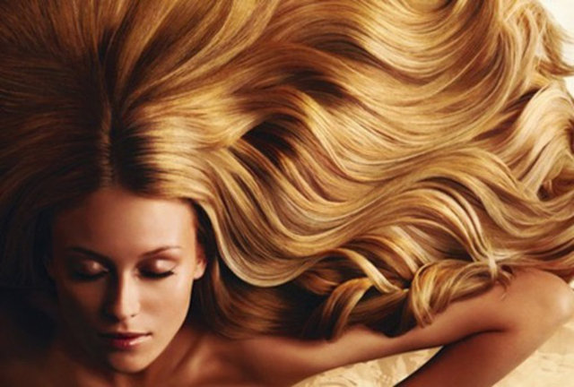 Her saç teli proteinden oluştuğundan, saçın uzaması ve sağlıklı olmasını sağlayan bu besinden eksik beslenirsek eğer saç sağlığımız da bozulur.