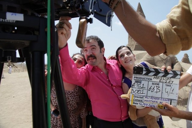 Borçlarını ödemek için girişimci ve yaratıcı kişilikleri devreye girer.