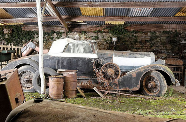 Koleksiyonun bu kadar değerli olacağını tahmin etmeyen sahibi 10 yıl önce hayatını kaybetti.