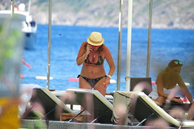 FERYAL GÜLMAN, DALİA GARİH