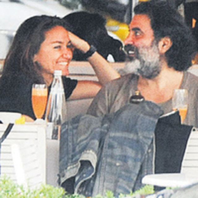 Yaşadığı uzun süreli bu beraberlikler evlilik beklentisine rağmen ayrılıkla sonuçlanan Taşpınar, yaklaşık iki yıl süren aşk orucunu Şubat ayında avukat Can Verdi ile bozmuştu.