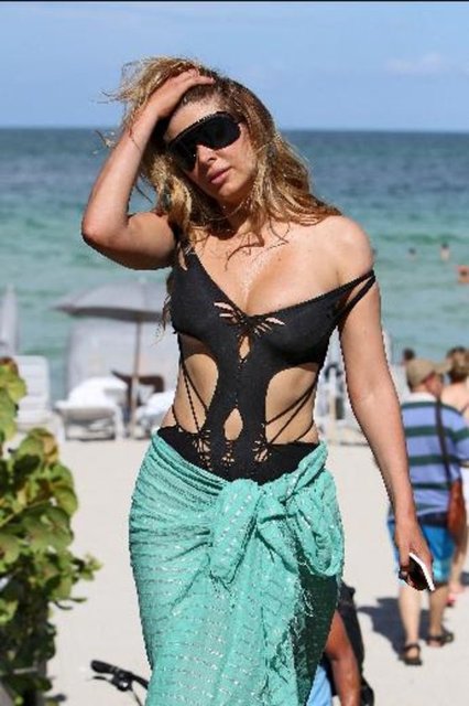 TV dünyasının en renkli siması Kim Kardashian'ın en yakın arkadaşları da kendisi gibi...